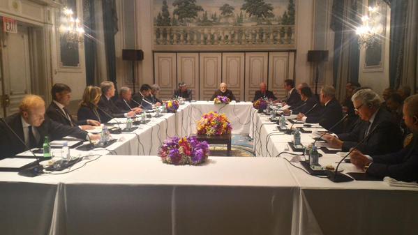 ANI's tweet image. PM Modi at round table meet on 'Media, Technology &amp;amp; Communications-Growth Story for India' #ModiInUSA (source: MEA)