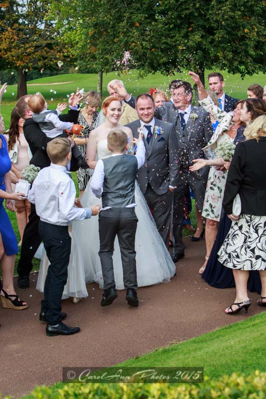 CarolAnnPhotos's tweet photo. Am I foolish? #northantshour while I'm #wedditing? http://t.co/0ULbXmfFuL