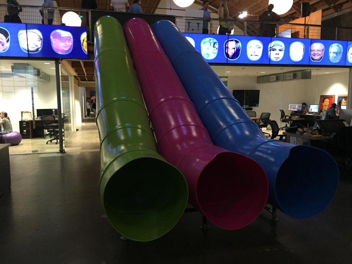 Sliding is definitely the best way to get downstairs. 👍#talkingtechLIVE <a href="/jibjab/">JibJab</a> featuring <a href="/sacca/">Chris Sacca 🇺🇸</a>