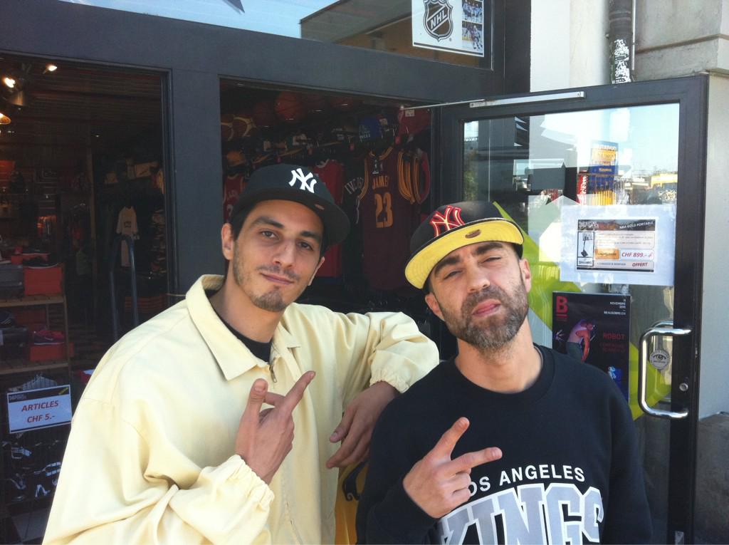 hombreradikal's tweet photo. #Losdelasalsa #RapSuisse #Chakal #LeSpectre #Nyon #Suisse #rap #Histoire #RapCH #Nyon http://t.co/65q9mGbyoq
