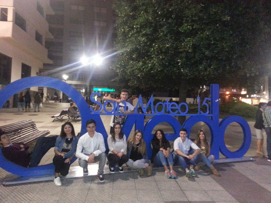 Miitzy7's tweet photo. Mi familia. http://t.co/QpBElKpQby