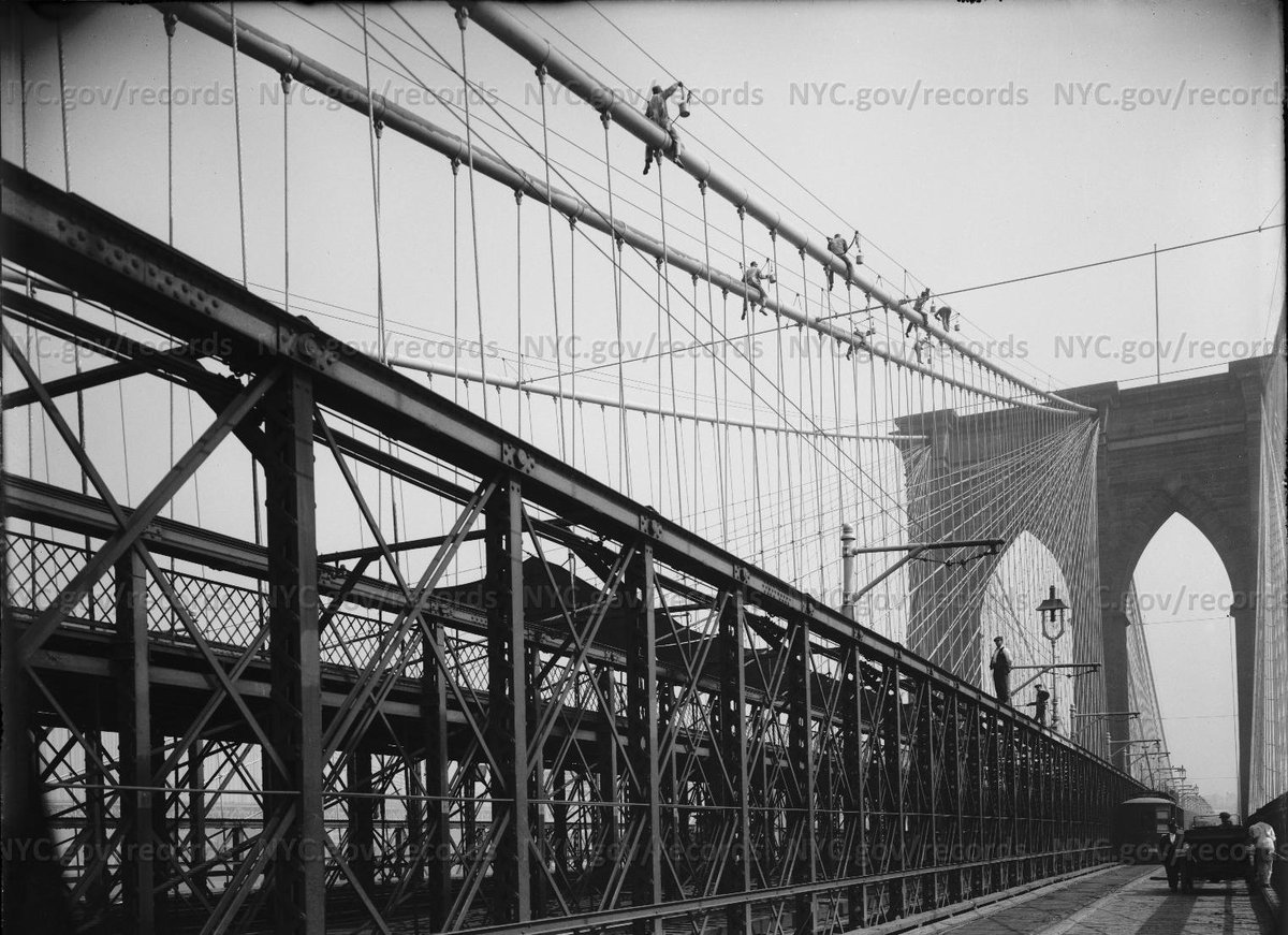 Picture of Brooklyn Bridge  in 1914 