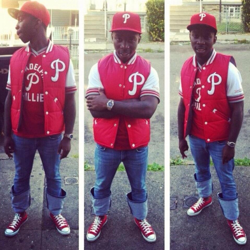 madmax__sul's tweet photo. B4 it was Marley my boy was young Hov we could never forget @siddiq21 love u dawg http://t.co/XmK5hbJWwO