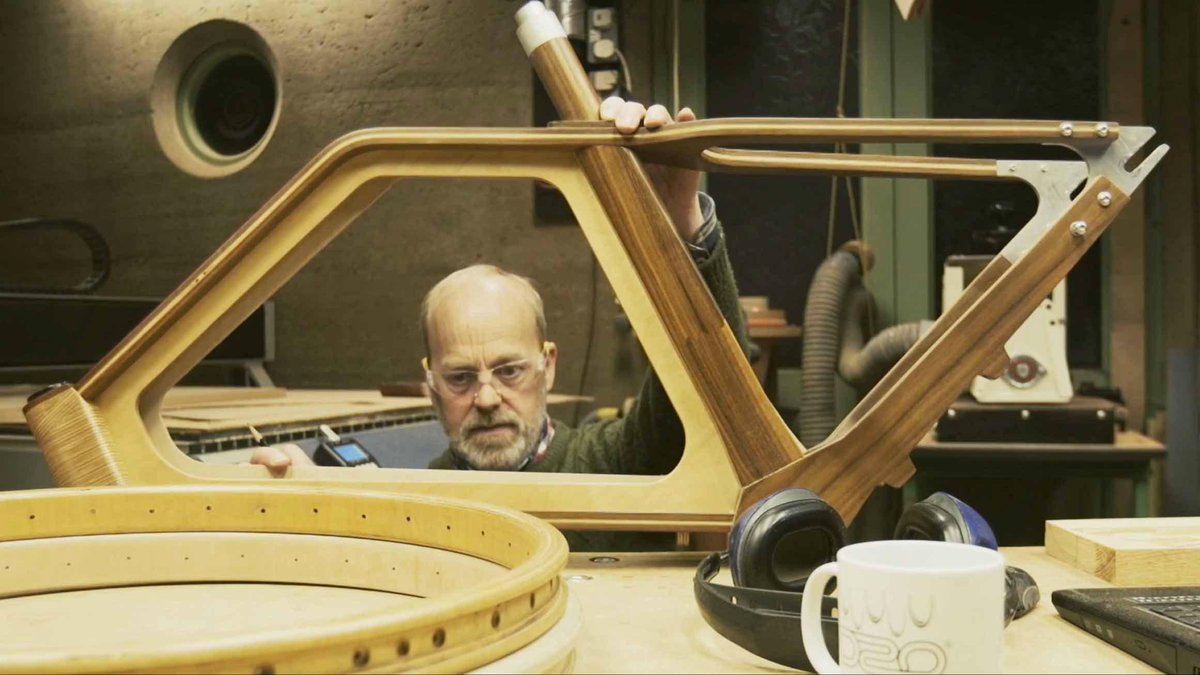 HamsterMSc's tweet photo. #Bicycle #homemadebike #woodbike Building a Wooden Bike from Scratch – Fettlers – Chapter 1 http://t.co/NRuPLqEHTk http://t.co/Jms8kgVMdZ