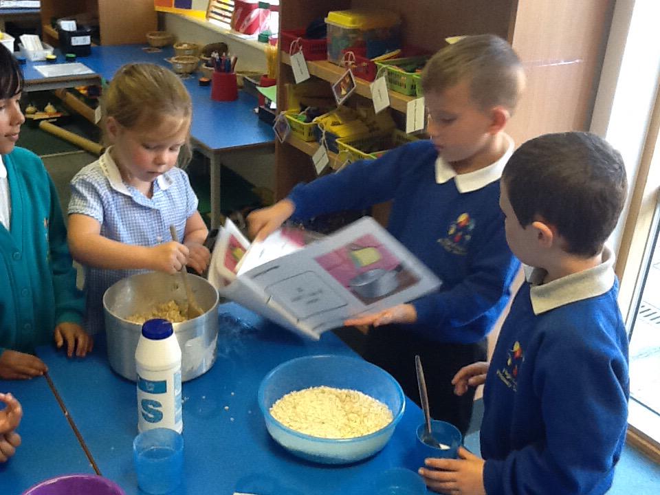 HCPSKookaburra's tweet photo. We have been reading instructions to make our own magic porridge this week. http://t.co/KRnXZctnlY