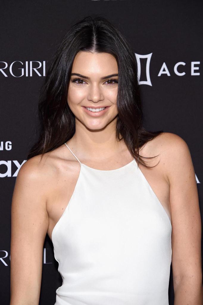 rtmoms's tweet photo. Kendall Jenner http://t.co/M62VbPzraQ