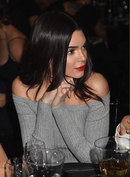 rtmoms's tweet photo. Kendall Jenner http://t.co/M62VbPzraQ