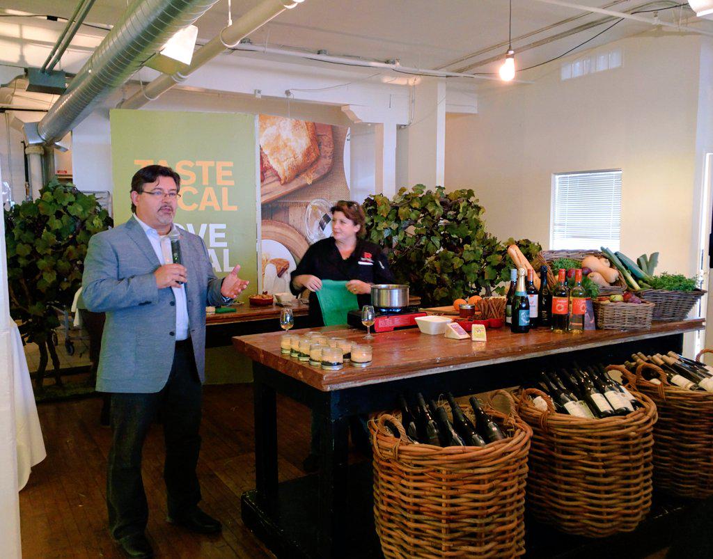 BestOfTorontoTV's tweet photo. A delicious sampling of local flavours at the @lcbo #tastelocallovelocal event tonight. Check it out @TheBurroughes http://t.co/esLdiTs6Ix