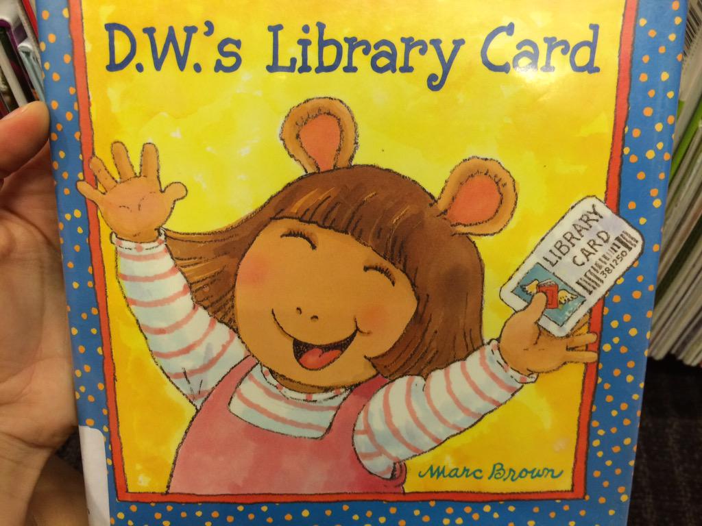 Library_Probz's tweet photo. Those relatable books 🙏🏻🙏🏻🙏🏻😍😍😍😩😩😩 #libraryprobs #librarylife http://t.co/k4pmdVVx77