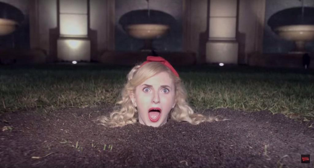 MattyRadar's tweet photo. Always my Favorite😰😨😭😱 #ScreamQueens #deaftaylorswift @itswhitneymeyer WHYYYY?!?!?! http://t.co/tzyxFwXTml