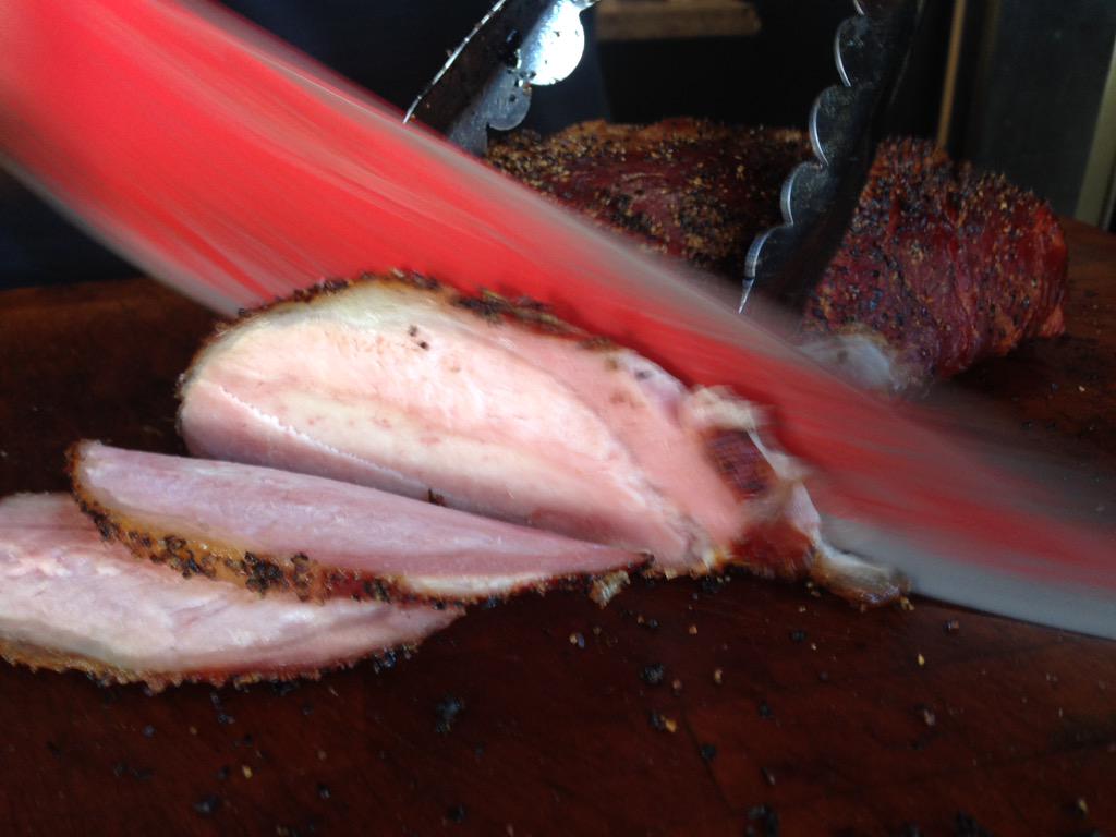 Got to try <a href="/SweetChristiBbq/">Sweet Christi's BBQ</a> in SA from <a href="/PitmasterEMO/">Pitmaster EMO</a>, former <a href="/TwoBrosBBQ/">Two Bros BBQ Market</a> pitmaster. Good lean brisket &amp; sliced pork.