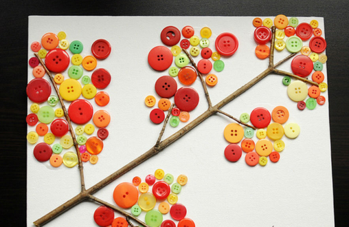 Todaysparent's tweet photo. Button crafts are our favourite! Kids love these ones —> http://t.co/7DuheoI24H Great fall idea! http://t.co/xD5fUhP4HX