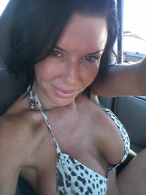 God how I love my beach days!!! I don't sit around on my days off, I'm a beach bunny life is beautiful