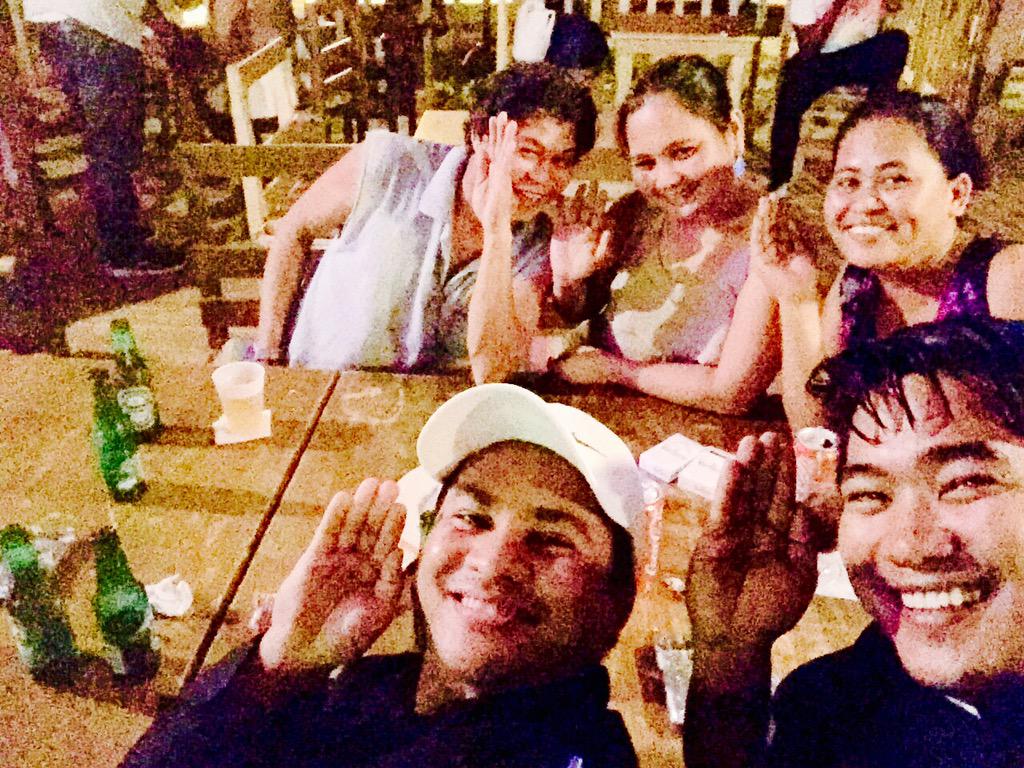 MarkJdsha's tweet photo. 😊pabebe wave.. From Antigua and Barbuda Carribean.     #ALDUBPreparationDay 🎉🌹😊 http://t.co/da3xWwV5hA