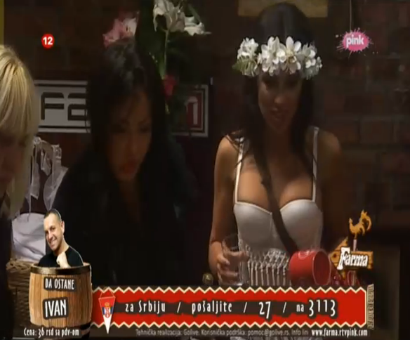 StanijaFanovi's tweet photo. @Stanija #Farma6 UZIVO!
#DevojackoVece http://t.co/a52u7NVnjX