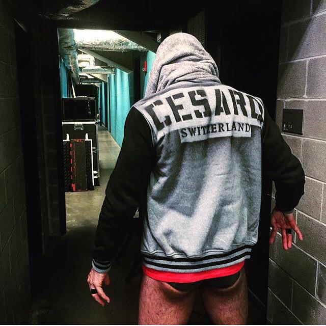 superflywwe's tweet image. 