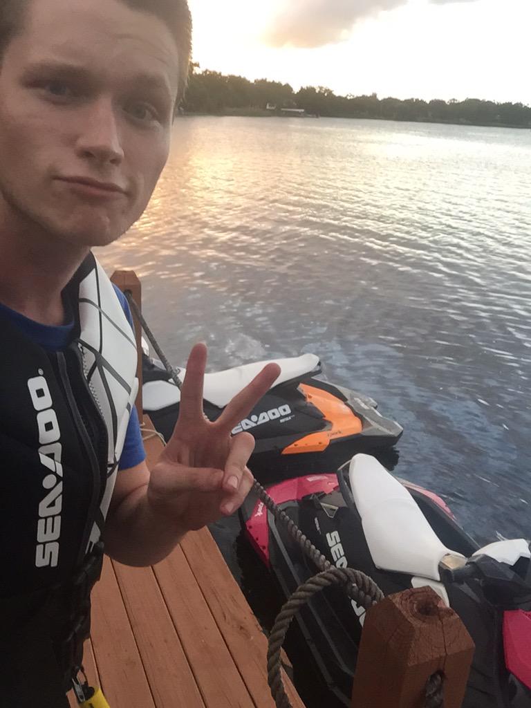 TmarTn's tweet image. Who wants to come ride with me