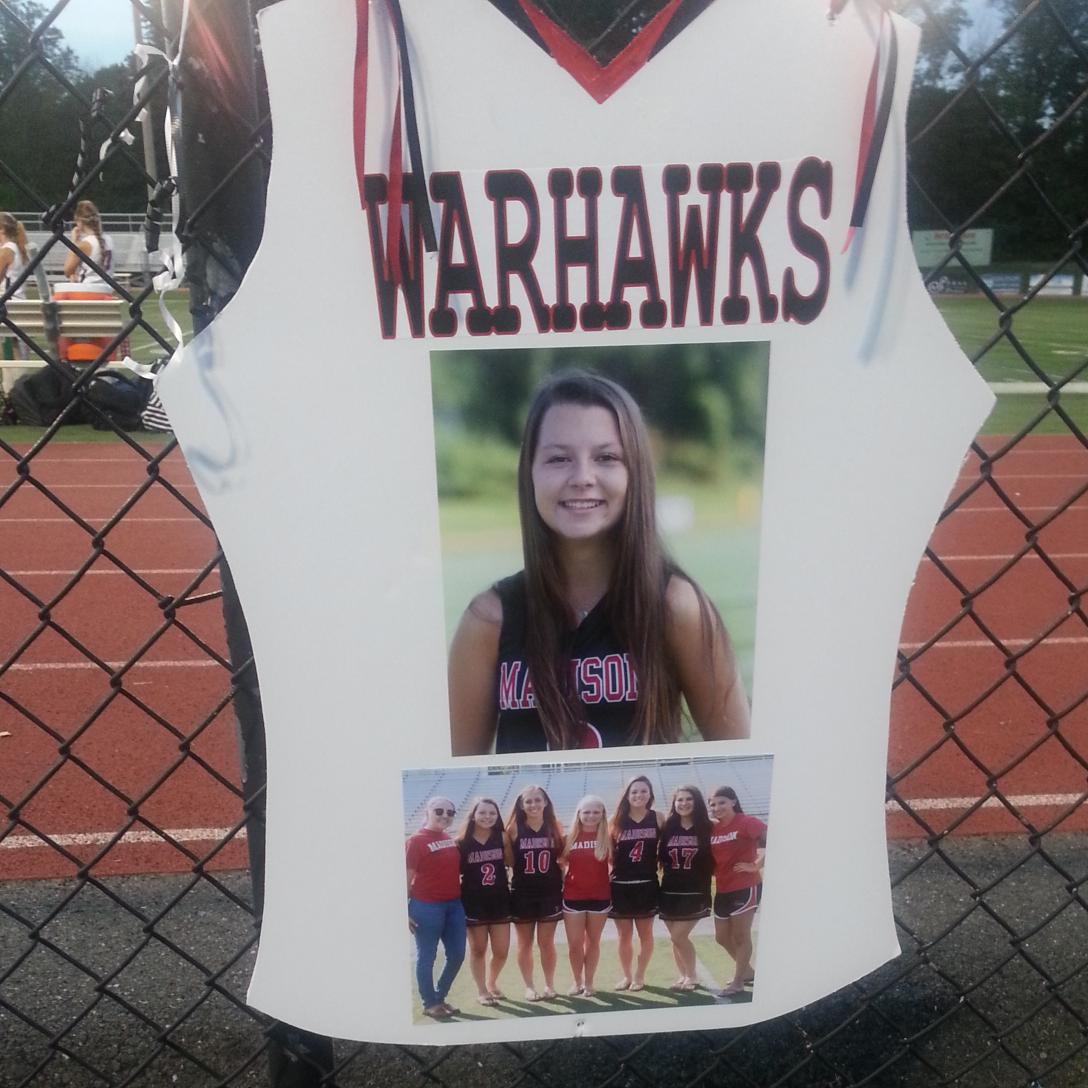 VBCstudentsVA's tweet photo. Proud of our favorite Warhawk field hockey senior on senior night! #teamvbc #gowarhawks http://t.co/6lFibpSOel