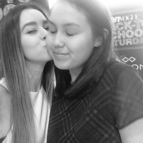 Happy happy birthday to the beautiful God bless you & I hope you have a lovely day! Love youuu 