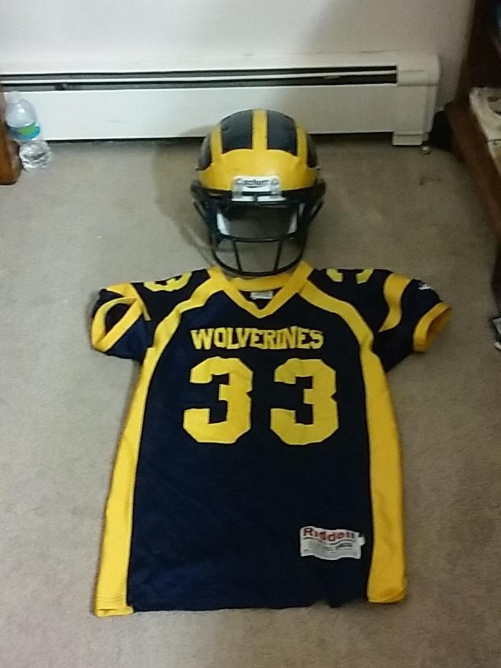 Sean33Football's tweet image. My foot ball gear