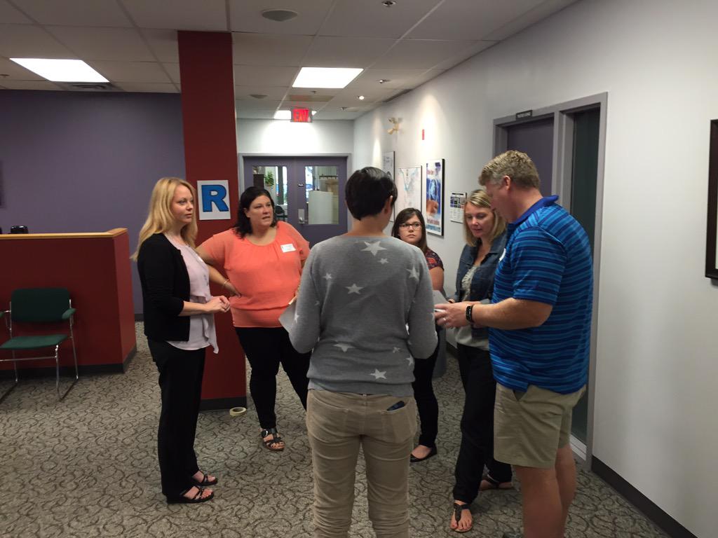 BCor_EdTech's tweet photo. Using #OCSB k-6 @Lngconnections #DigitalDeck resource to facilitate #SAMR model today at Int LC #lcocsb @kmcevoy50 http://t.co/I6HCDkVXuw