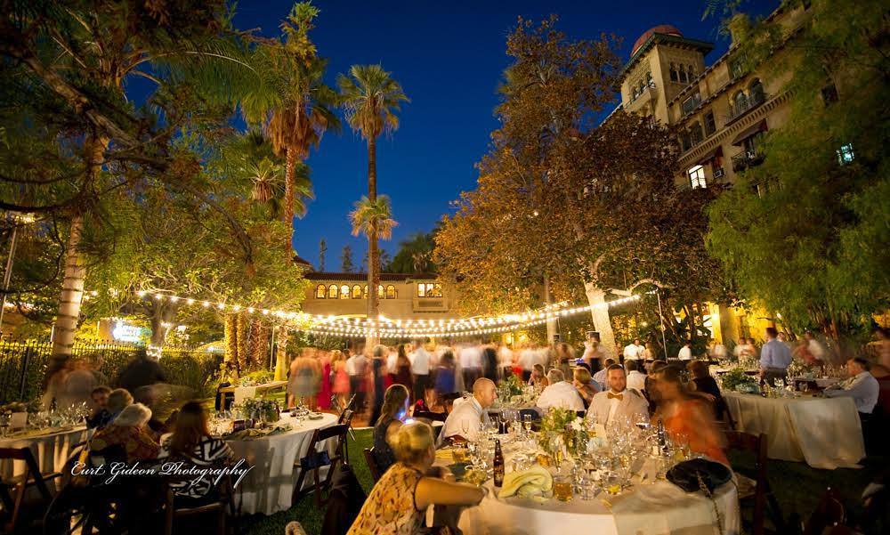 ModernArtCaters's tweet photo. What a beautiful shot of this recent wedding we catered at #CastleGreen! {Photo: @CurtGideonPhotography} http://t.co/6oC1kwDoFP