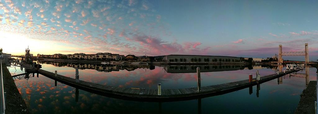 Not a bad place to train... (photo cred @HCGS89) @CRCBernhardHC @CaliforniaCrew @CalWCrew @OaklandStrokes