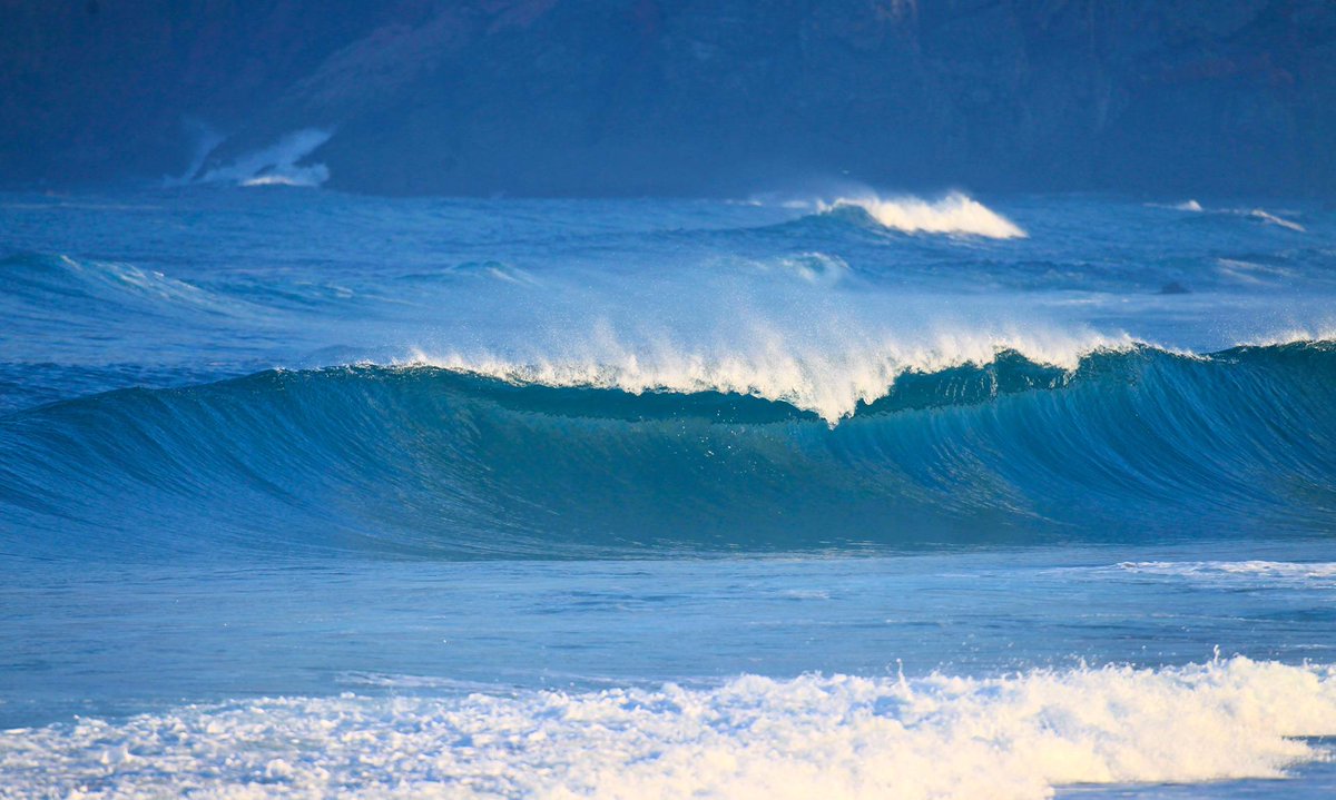 wsl's tweet photo. The 2015 #CascaisWomensPro is ON!! Watch Round 1 LIVE: http://t.co/7KfLWfYLw7 http://t.co/eL6G3vl6GM
