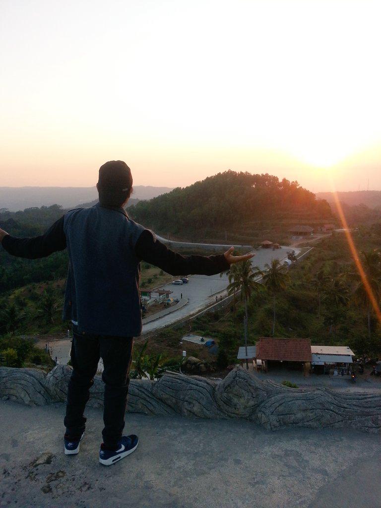 hidehidayat's tweet image. 