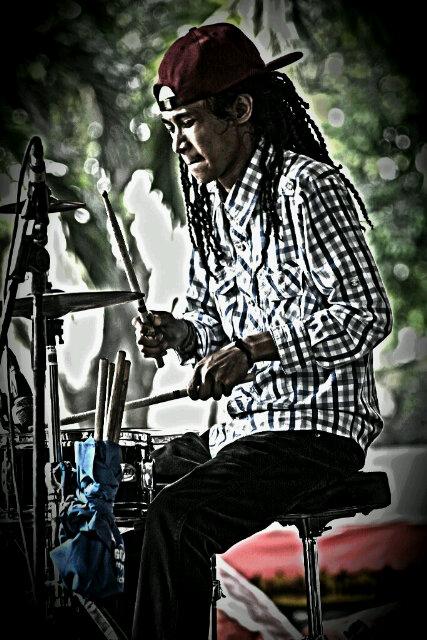 dithdrum's tweet photo. Dith on Action http://t.co/biVyLODSMu