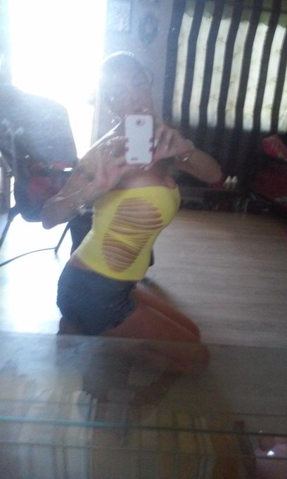 bored in the mirror lol http://t.co/x7AbHcjXtZ<a href="/tag/nofilter"class="tags"><span>#nofilter</span></a><a href="/tag/nomakeup"class="tags"><span>#nomakeup</span></a><a href="/tag/havefun"class="tags"><span>#havefun</span></a><a href="/tag/newnails"class="tags"><span>#newnails</span></a><a href="/tag/luvli"class="tags"><span>#luvli</span></a>