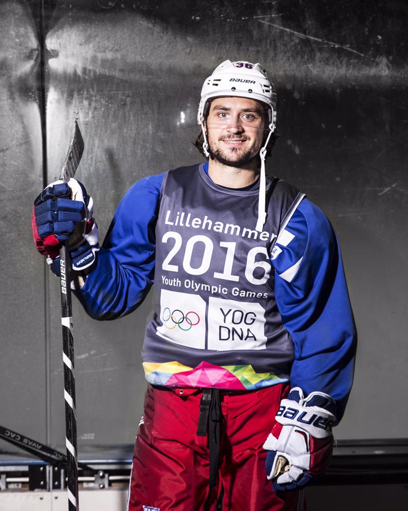 lillehammer2016's tweet photo. Glad to see you officially back on the ice @zuccarello36 💪 Good luck with the upcoming season 👊🏽 http://t.co/1itTWneSXY