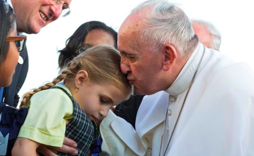 CBSNews's tweet photo. PHOTOS: Pope Francis visits NYC on the second leg of his American visit http://t.co/NBV9Mptweb #PopeInNYC http://t.co/qOfoKsPYJk