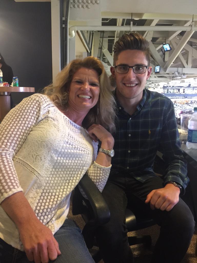 TheNormalBar's tweet image. #SDinHD