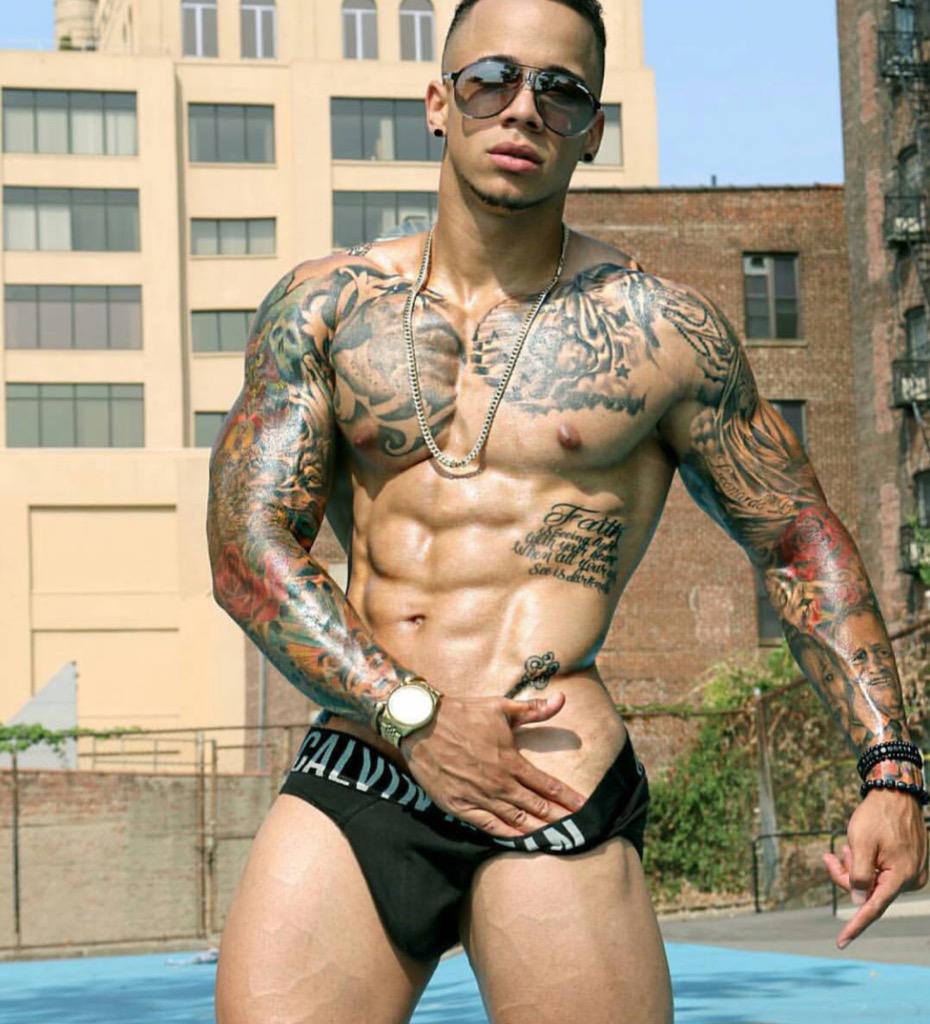 TXNY_MALVADO's tweet photo. My New Obsession πππ #borrelljr #Papi http://t.co/ORB0qyJgS0