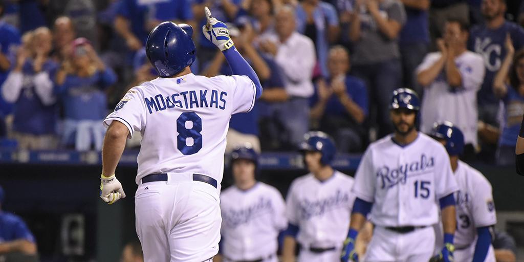 .@Mooose_8 crushed his 21st HR of the year in tonight’s AL Central-clinching win: atmlb.com/1L9YaHk