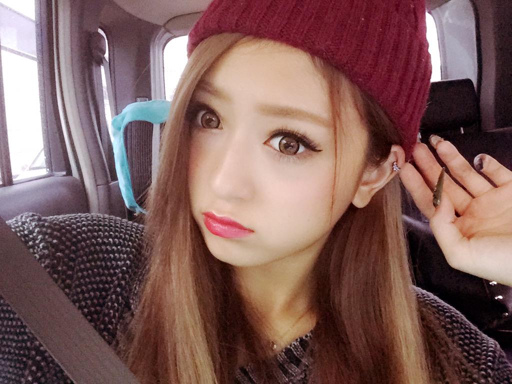 みちょぱ 池田美優 Ar Twitter 今日はニット帽さん 顔から下まっくろくろすけ Http T Co 8g5kb4jinu