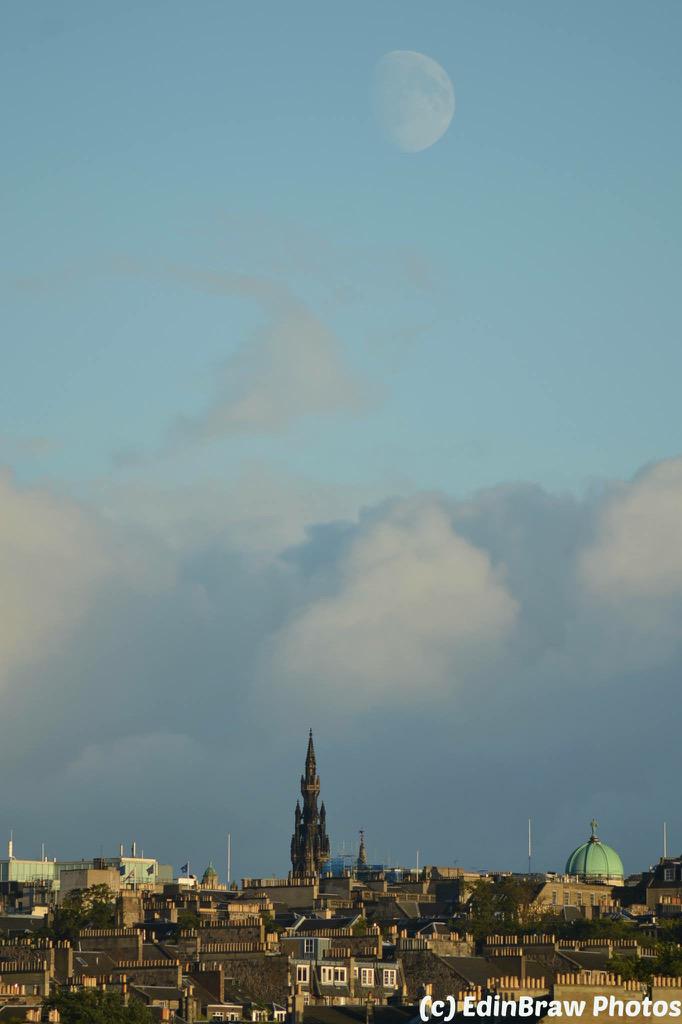 Swivel Eyed Broon tweet media