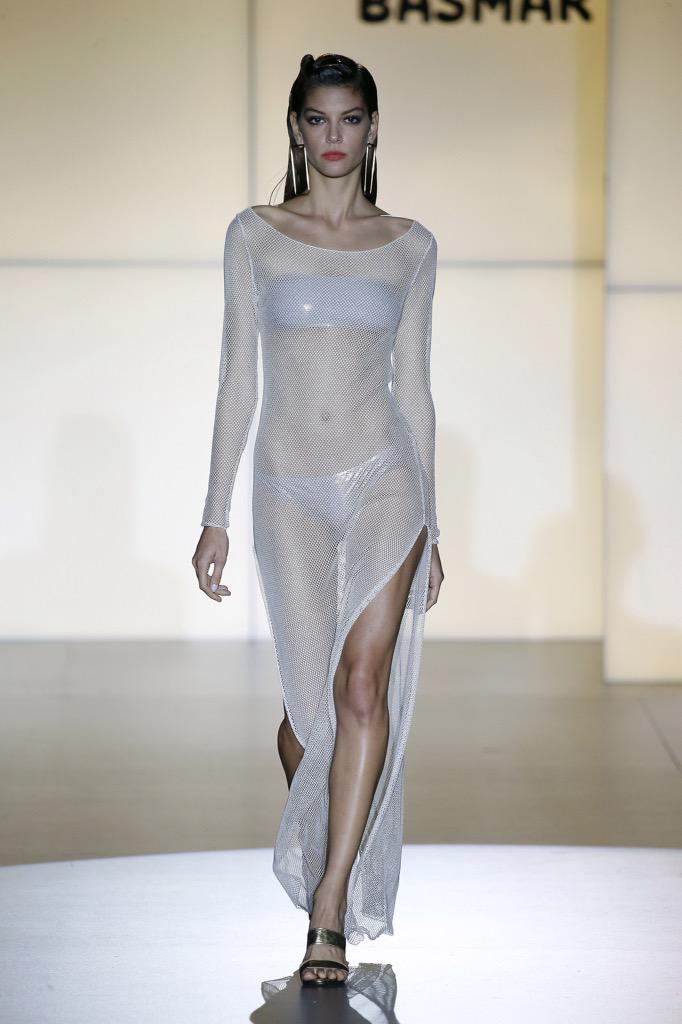 Transparencias y aberturas en el verano #2016 de #montsebassons  <a href="/basmarswimwear/">Basmar</a> #swimwear #dress #summer #hot #sexy