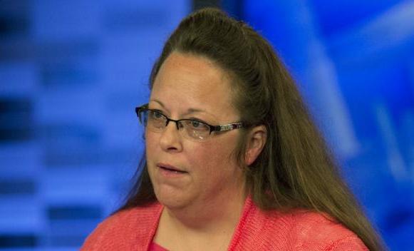 GoSupremeCourt's tweet photo. Kim Davis filed a lawsuit against Kentucky Gov. Steve Beshear, blames him for all he... https://t.co/isDINyl8EY #news http://t.co/y8btK0fU0M