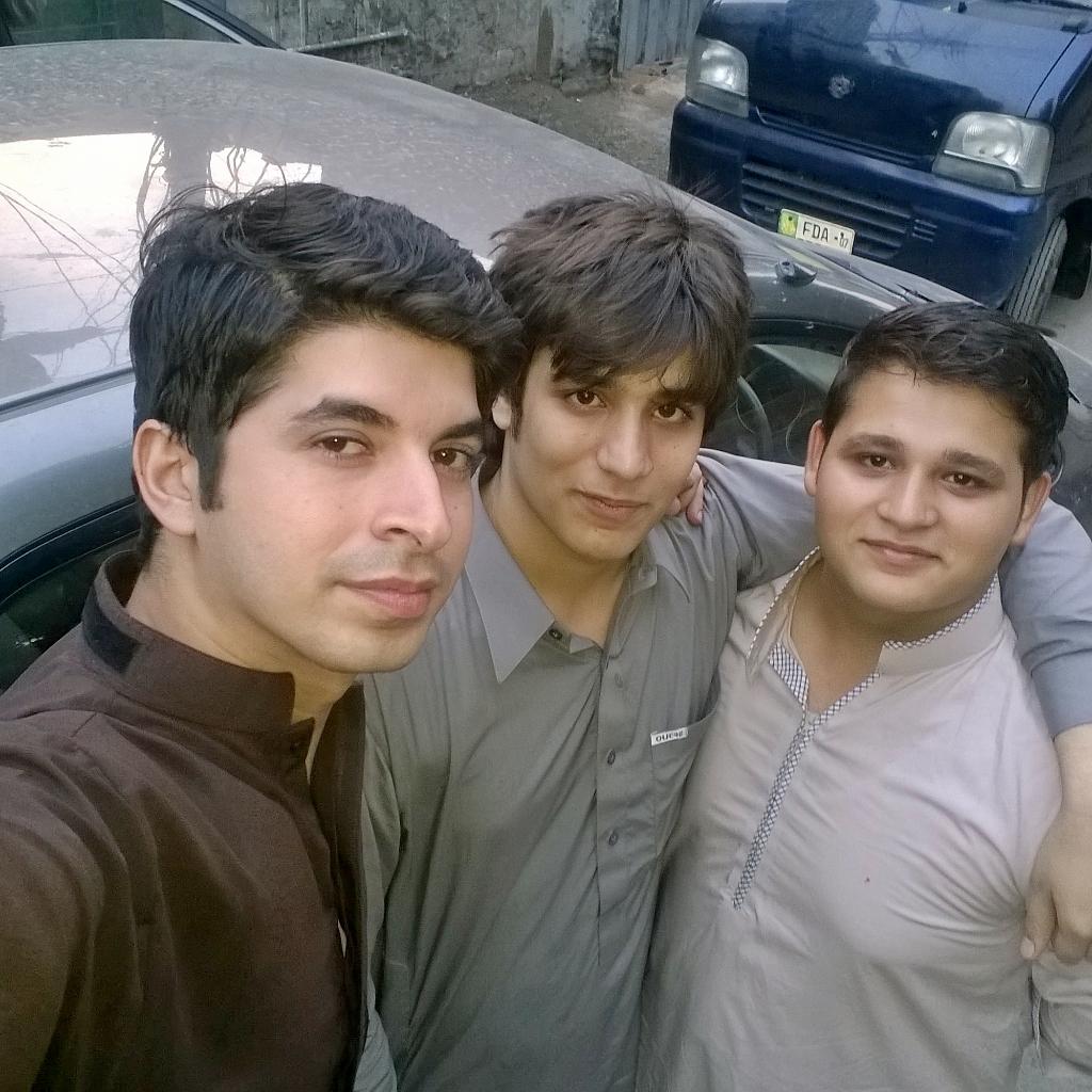 #Eid #Selfie along with our generation next #Sheikh #Nephew @usamasheikh16 @ArslanAsif4