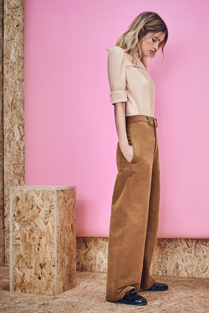 PromMafia's tweet photo. The key pieces this season are nice and easy: wide cords, a silk blouse, a furry jumper. http://t.co/s2B7UIv5An