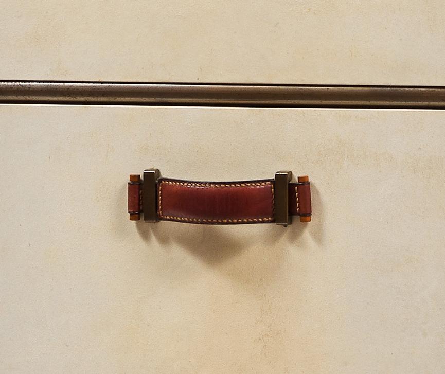 ChastelMarechal's tweet photo. #PaulDupréLafon created in the 30's beautiful #artdeco pieces, in collaboration with the ateliers #Hermès http://t.co/gZvYNYEhdn