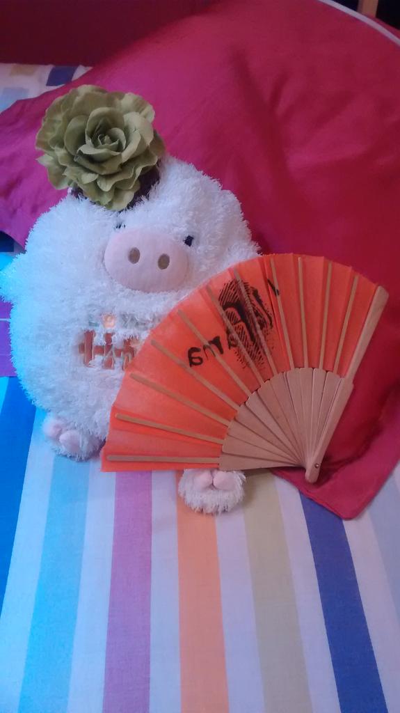 melamonba's tweet photo. #Reunited #feriatime #myvakita 💑🐮 http://t.co/DUtGs8au8X
