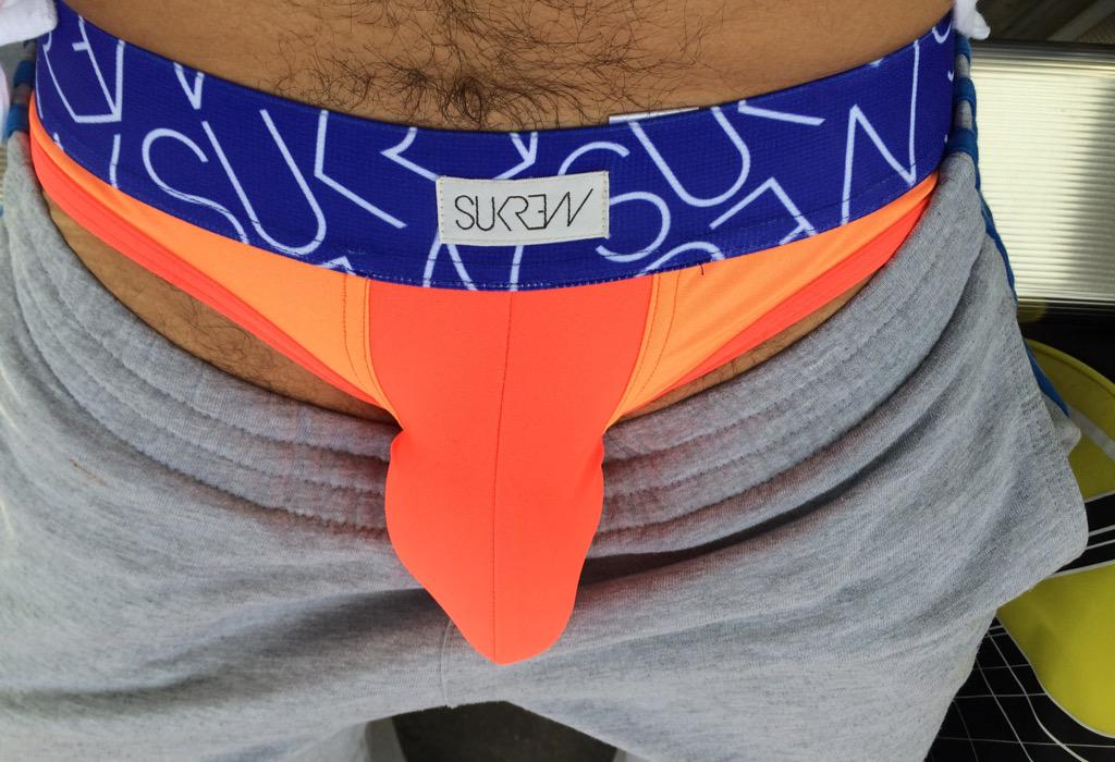 boyafraid1986's tweet photo. Waiting for the train giving my new orange @SUKREW FV-Briefs a good airing #bulge #pantsoftheday #briefs http://t.co/aQBiTKvRaP