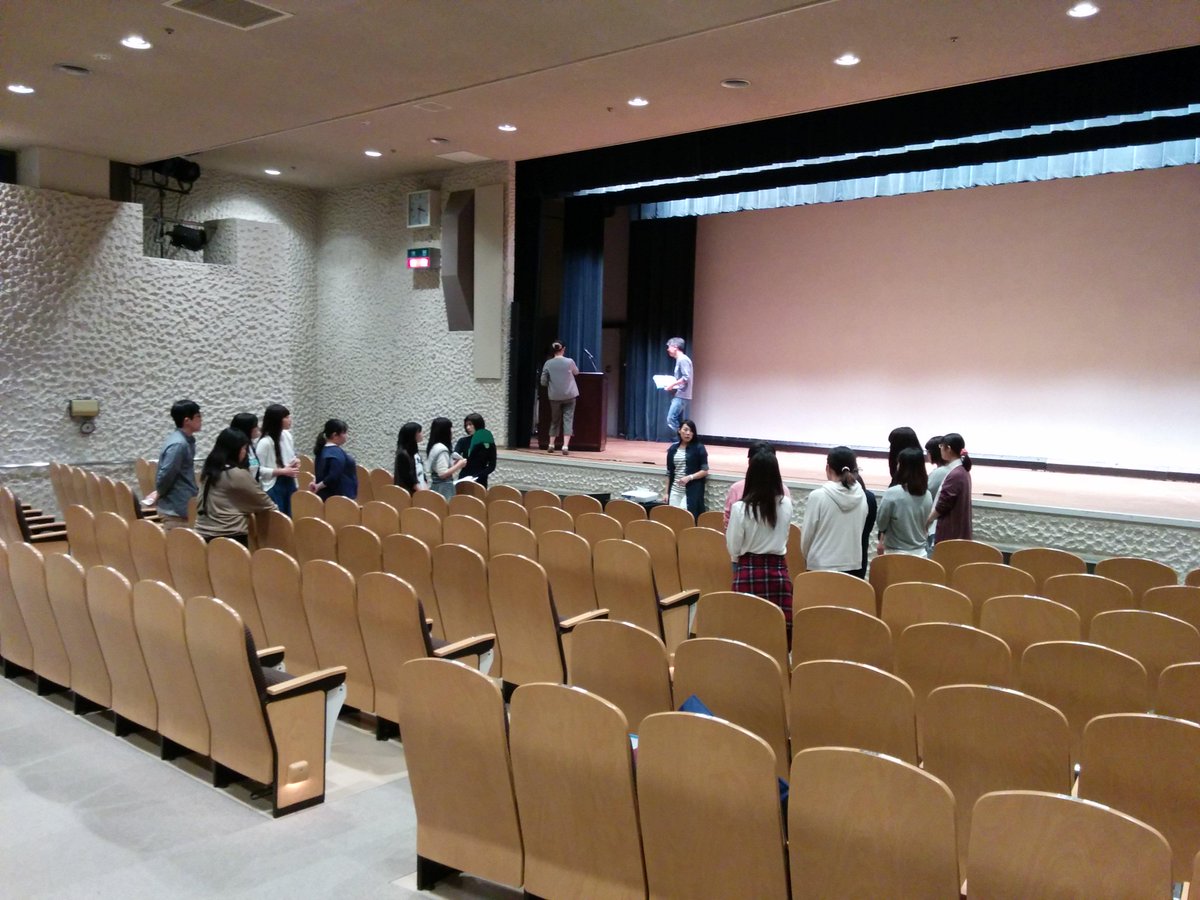 ニフィス 日本こども福祉専門学校 Auf Twitter アートオブチャイルドケア成果発表会に向けて前日リハーサル中 9月26日 土 13時30分より新潟県民会館小ホールで開演です Http T Co Der273ffjn