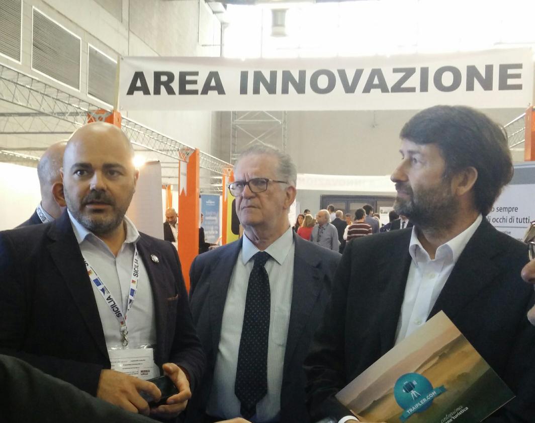identitag's tweet photo. Conversazione tra @dariofrance e @mkl a @nf_expo #NF15 ne vedremo delle belle! cc @travelappeal #turismo #cultura http://t.co/CvDTmF06os