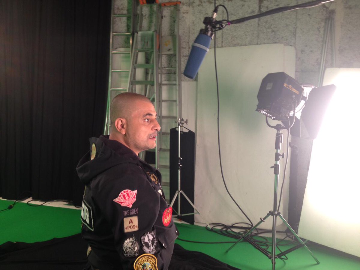 PlanetePlusAE's tweet photo. @linsidertv revient en octobre... http://t.co/StqqA5aijs http://t.co/5k7kxgIEZt