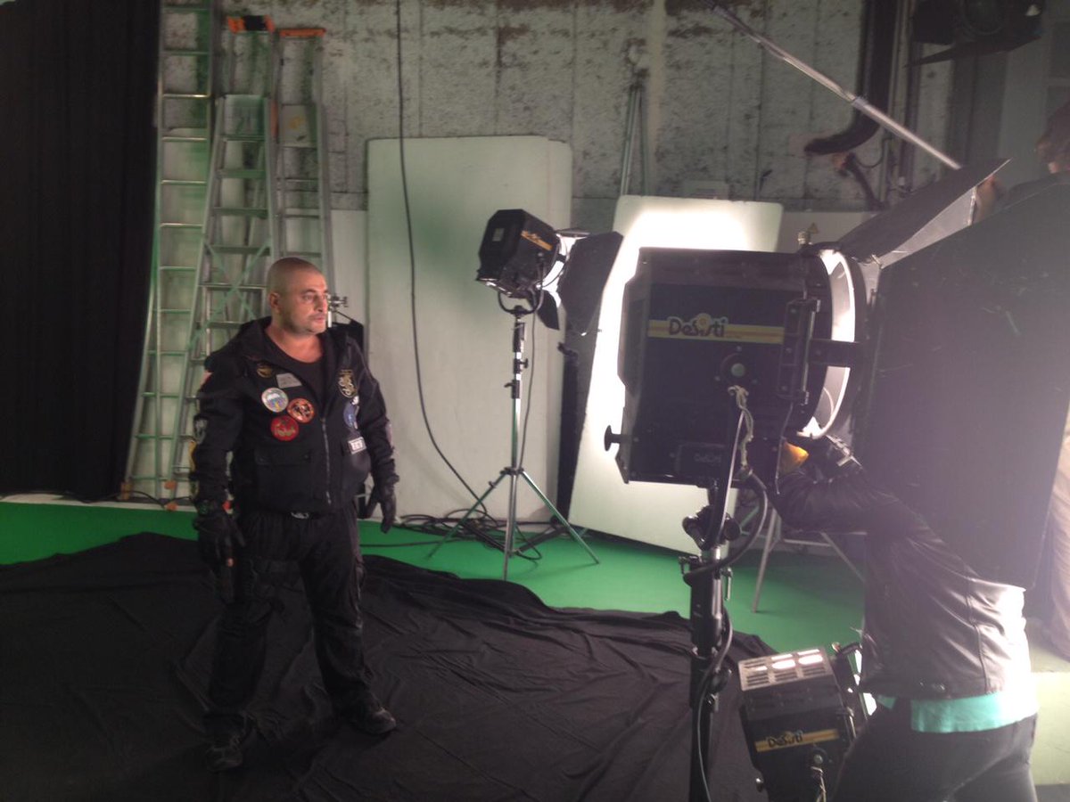 PlanetePlusAE's tweet photo. @linsidertv revient en octobre... http://t.co/StqqA5aijs http://t.co/5k7kxgIEZt