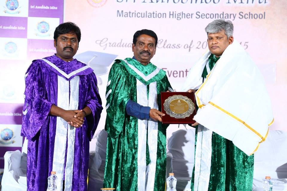 SAMMADURAI's tweet photo. @Eventful Juniors Graduation Ceremony 2014 - 2015 http://t.co/mHO3PHy1Zb